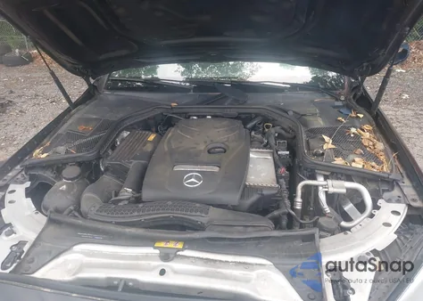 2018 Mercedes-Benz C 300 из США, поврежденный, VIN 55SWF4JB2JU248820